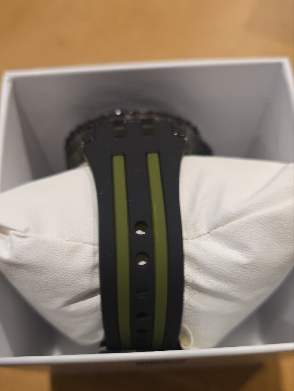 Invicta Subaqua Watch in Green, Black & Gray 44mm - Picture 4 of 5